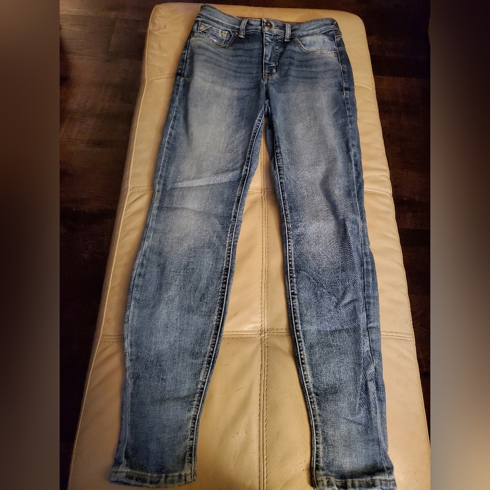 Maurices Edgely super skinny jeans size 8